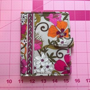 Vera Bradley Passport Holder NWOT
